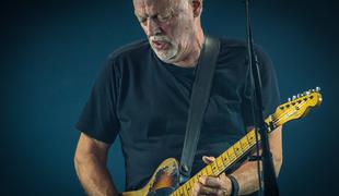 Pink Floyd so po 28 letih izdali novo skladbo, posvetili so jo Ukrajini #video