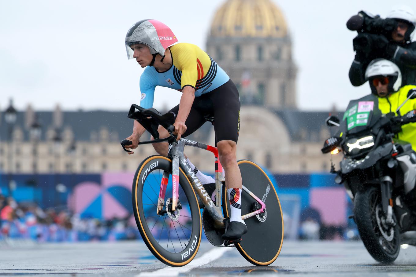 Remco Evenepoel está defendendo o título do ano passado. Este ano já conquistou a medalha de ouro no contra-relógio dos Jogos Olímpicos. | Foto de : Gulliverimage