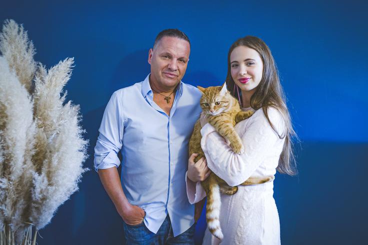 Poleg Sare ima Jani Pavec z ženo Nino še šestletno hčer Kajo. | Foto: Ana Kovač