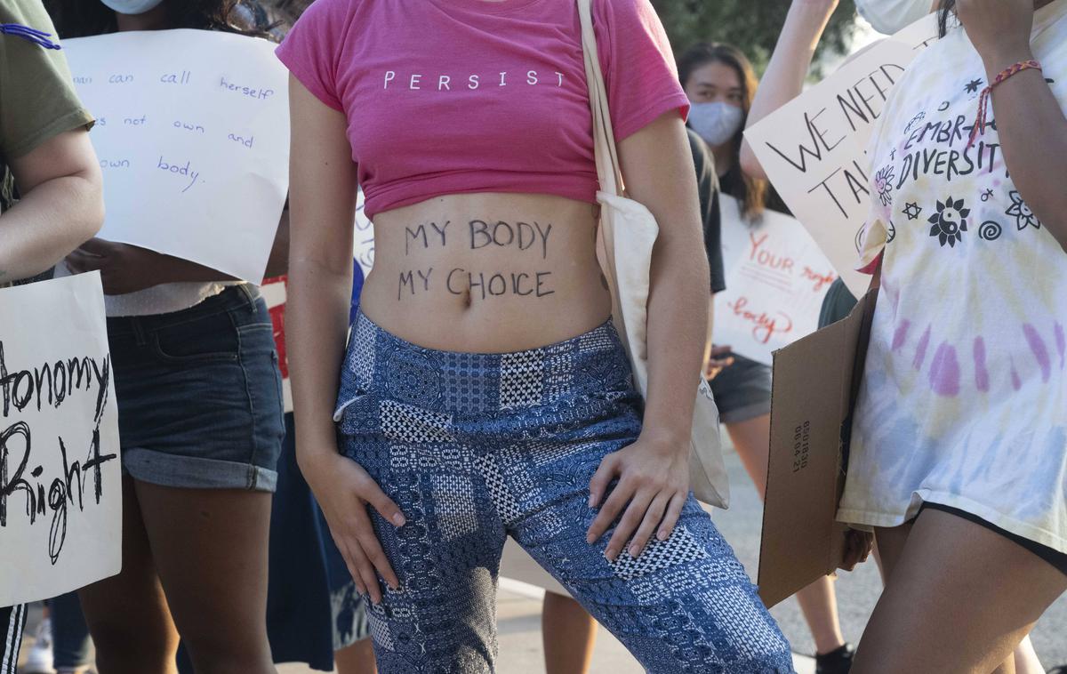 Protest proti prepovedi splava v Austinu | Umetna prekinitev nosečnosti bo zdaj hitro prepovedana v več kot 20 zveznih državah ZDA. | Foto Guliverimage