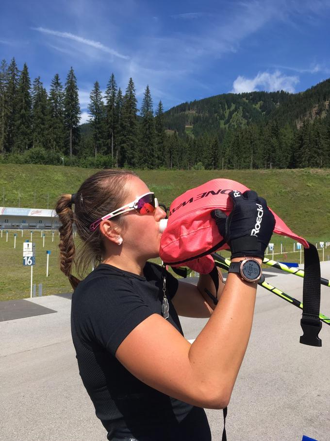 Nekdanja smučarska tekačica Lea Einfalt se je že dodobra udomačila med lovci na smučeh. | Foto: SZS