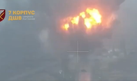 Ukrajinci razstrelili ključno cesto blizu Pokrovska #video