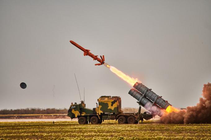 Test nove različice rakete neptun, s katero je Ukrajina spomladi 2022 zadela in potopila bojno ladjo Moskva. S to različico bi lahko zadeli tudi mesto Moskva. | Foto: omrežje X