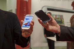 Samsung galaxy S III tudi uradno začel prodajno pot