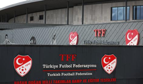 Turčijo pretresa velik nogometni škandal