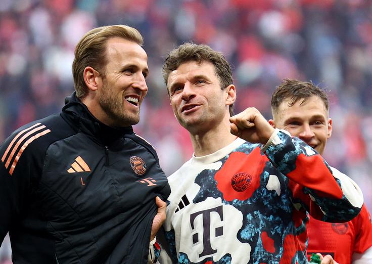Najboljši strelec Bayerna Harry Kane je postal nemški prvak. To je njegova prva lovorika v članskem nogometu! | Foto: Reuters