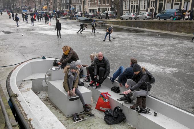 drsanje nizozemska kanal | Foto: Reuters