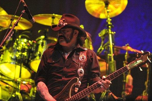 Zasedba Motörhead odpovedala poletne koncerte