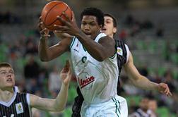 Olimpija premagala branilce naslova