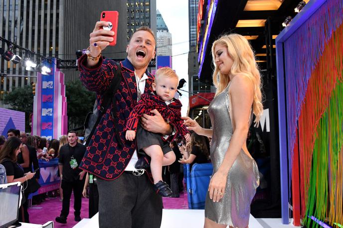 The Hills | Zvezdnika serije Heidi Montag in Spencer Pratt sta na sinočnjo preprogo nagrad VMA pripeljala tudi sina Gunnerja. | Foto Getty Images