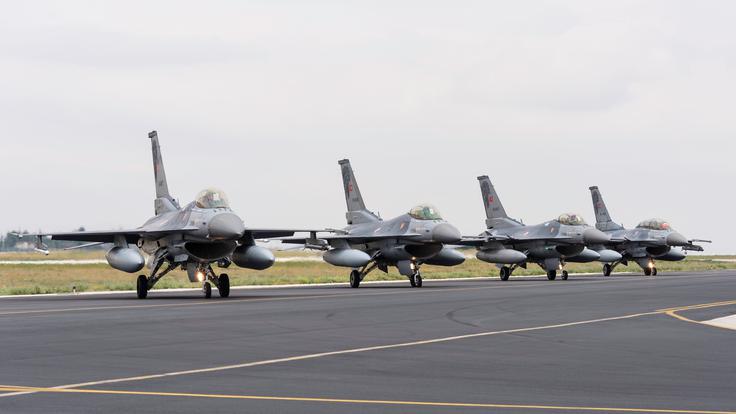 F-16 | Foto: Shutterstock
