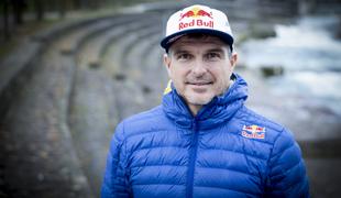 Peter Kauzer se je zabaval na poseben način #video