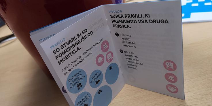 Otroci, otrok, mobitel, pametni telefon | Foto: Telekomov Tehnik