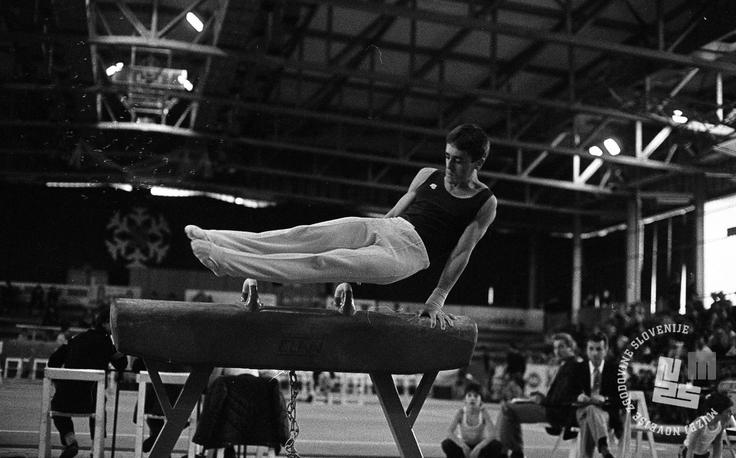 Lojze Kolman Gimnastično tekmovanje na Kodeljevem. Ljubljana, april 1984 | Foto: Foto: Nace Bizilj, hrani MNZS