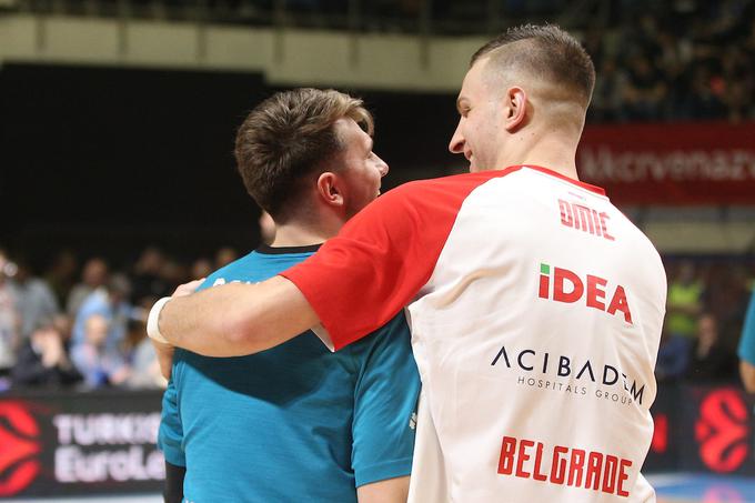 Skupaj z Alenom Omićem sta bila osrednja igralca tekme, na koncu pa se je bolj smejalo Dončiću. | Foto: Sportida