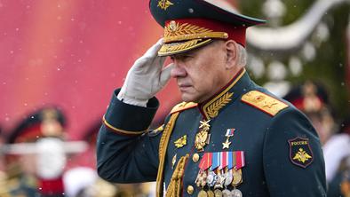 Zaton Šojguja in vzpon za zdaj skrivnega Putinovega posinovljenca?