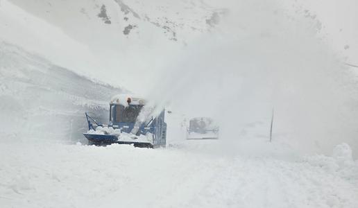 Izjemni prizori slavne ceste v Avstriji, ki letno privabi skoraj milijon ljudi #foto