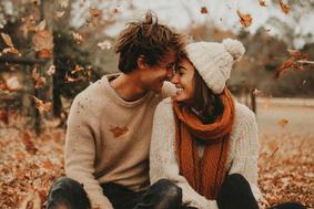 Jesen prinaša nove iskrice: zakaj je zdaj pravi čas za spoznavanje?