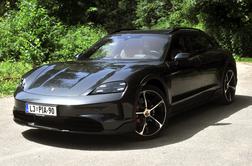 Porsche naj bi do leta 2030 ukinil taycana, nasledil naj bi ga električni panamera