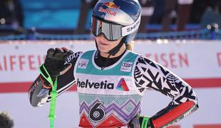 V živo: Novozelandka pred premierno superveleslalomsko zmago, Štuhec brez rezultata