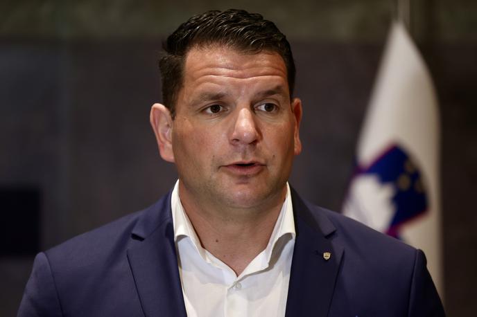 Zoran Stevanović | Zoran Stevanović je Mijičevo ravnanje označil kot bombico, ravnanje v podjetju SSI Schäfer pa kot "največjo možno bombo". | Foto STA