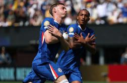 V živo: neverjetno, kaj počne Chelsea Parižanom!