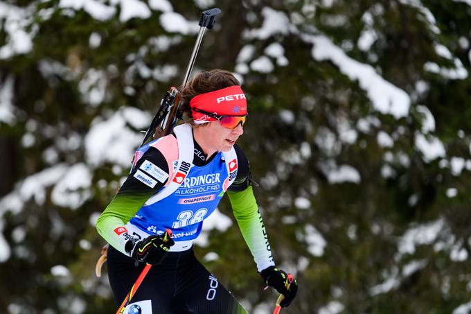 Urška Poje se je po bolezni vrnila na tekmovališča, najboljša Slovenka na posamični tekmi pa je bila Polona Klemenčič. | Foto: Reuters