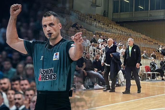 Uroš Nikolić sodnik | Sodnika Uroša Nikolića, ki je letos krivično iz dvorane poslal Iva Daneua, so aretirali. | Foto ABA liga