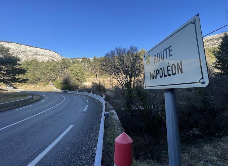 Route Napoleon je tudi svojevrstna turistična atrakcija.  | Foto: Gregor Pavšič