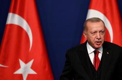 Erdogan oborožil "turške varde"