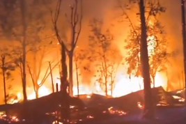 Obsežen požar ob Gardskem jezeru: odjeknila eksplozija, več kot 20 ljudi v bolnišnici #video