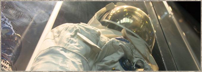 Prvi korak Neila Armstronga na Luni je bil hkrati tudi uspeh Wernherja von Brauna in skupine več kot stotih nemških uslužbencev NASE, a nad to zgodbo o uspehu leži temna senca, saj so imeli številni med njimi nacistično preteklost in so pomagali pri razvoju zloglasne rakete V2. • V soboto, 20. 7., ob 22. uri na Viasat History.*

 | Foto: 