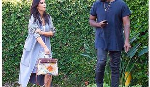 Hči Kim Kardashian poslikala njeno torbico