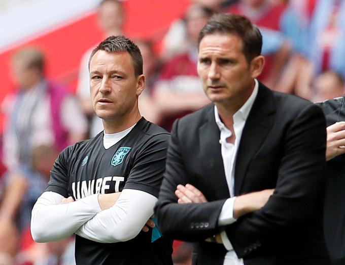 John Terry je dobil obračun z nekdanjim soigralcem in prijateljem Frankom Lampardom. | Foto: Reuters