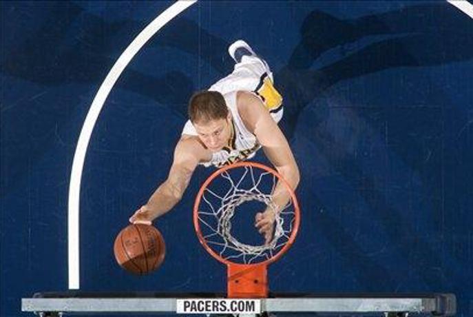 Nesterović zmagal, Dragič izgubil