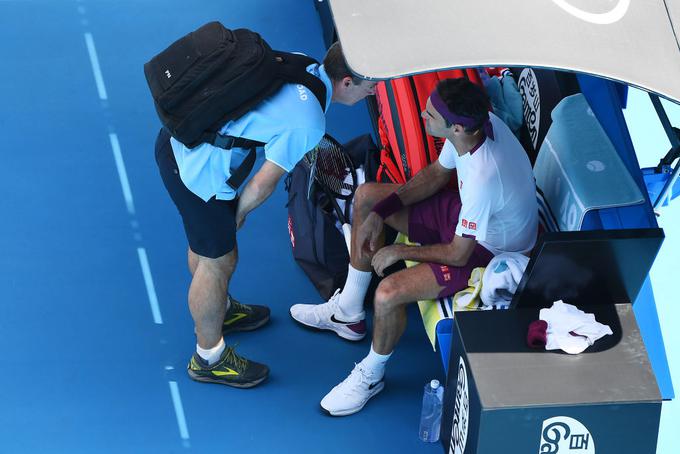 Roger Federer je zahteval zdravniško pomoč, a kot pravi, to ne bo vplivalo na njegovo igro. | Foto: Gulliver/Getty Images