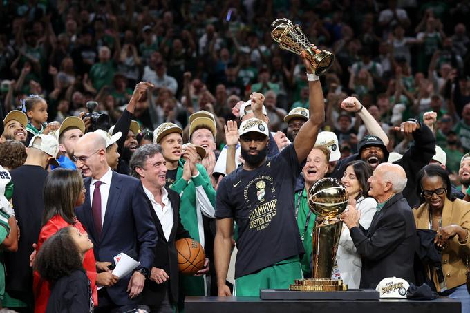 Jalen Brown je bil najkoristnejši košarkar finalne serije. | Foto: Reuters