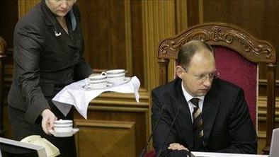 Timošenkova zavrača odstop s položaja predsednice vlade