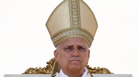 Papež: Ne prikrivajte neprimernega ravnanja duhovnikov
