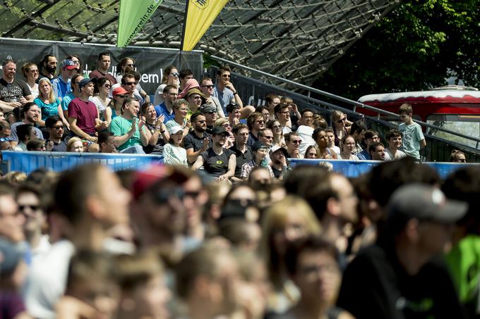 Avditorij je bil že v polfinalu nabito poln. | Foto: Ana Kovač