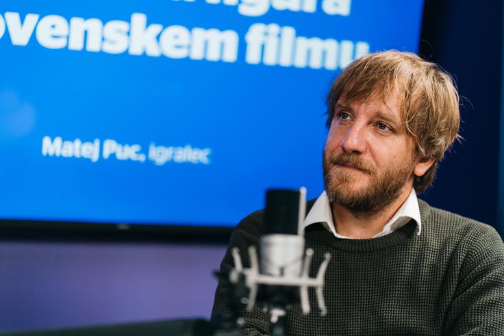 Igralca Mateja Puca lahko te dni med drugim vidimo v seriji Takšno je življenje na nacionalni televiziji, v kinu pa bo ta mesec prisoten s kar dvema filmoma. | Foto: 