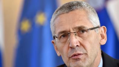 Poslanci za viceguvernerja Banke Slovenije imenovali Jožefa Bradeška
