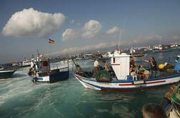 Protest španskih ribičev povzročil napetost in kaos