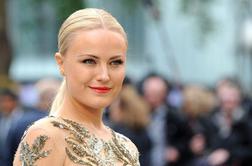 Malin Akerman blestela na rdeči preprogi