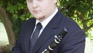 Nadarjeni klarinetist, ki se v Švici uri za mesto v orkestru