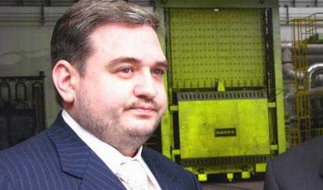 Razkrito, kako je ruski tajkun več let finančno obremenjeval SIJ