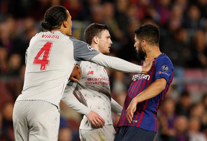 Na tekmi na Camp Nouu se je večkrat zapletel v prepir z nogometaši Liverpoola. | Foto: Reuters