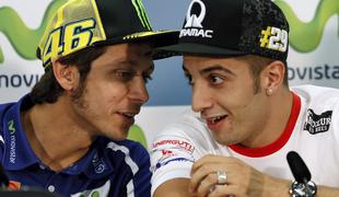 Bo Rossi še prijatelj z Iannonejem, če bo izgubil naslov za tri točke?