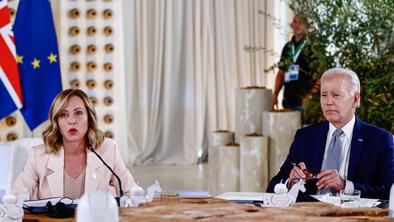 Joe Biden odpovedal večerjo na vrhu G7 in pustil čakati premierko Giorgio Meloni