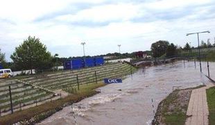 Visok vodostaj botroval k odpovedi